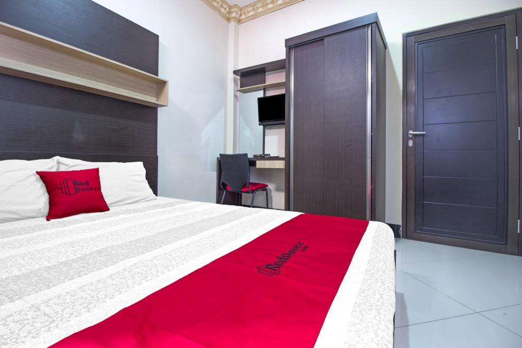 Reddoorz Near Isola Upi Bandung